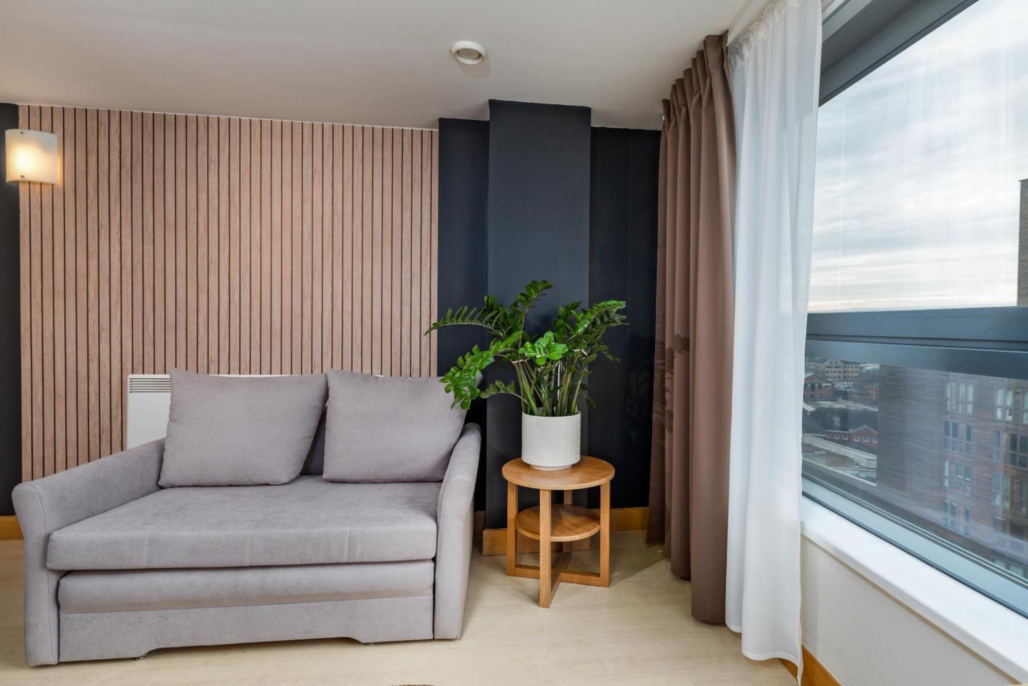 Urban Oasis: Heart Of City By Train Leeds  Exterior foto