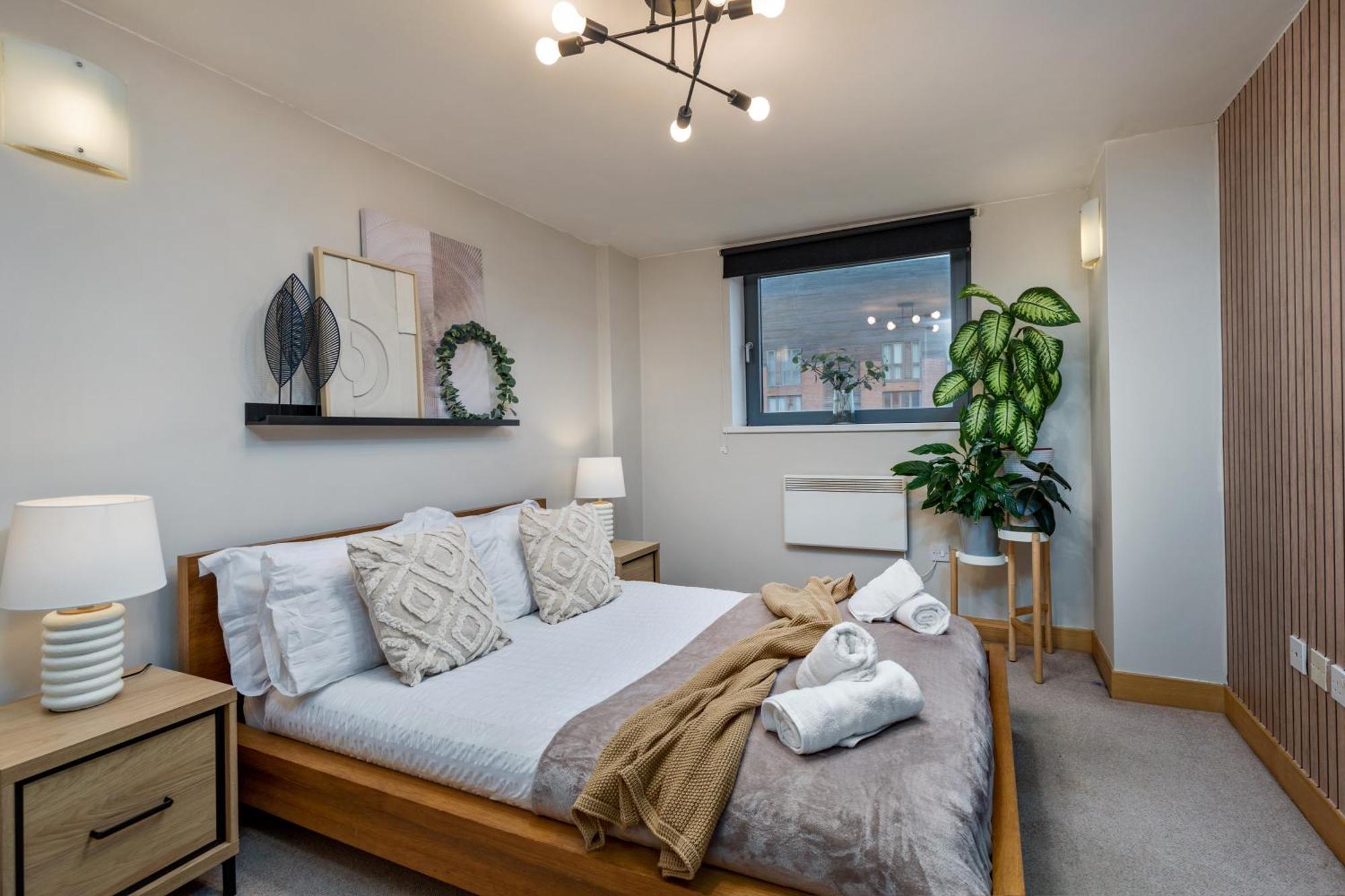 Urban Oasis: Heart Of City By Train Leeds  Exterior foto